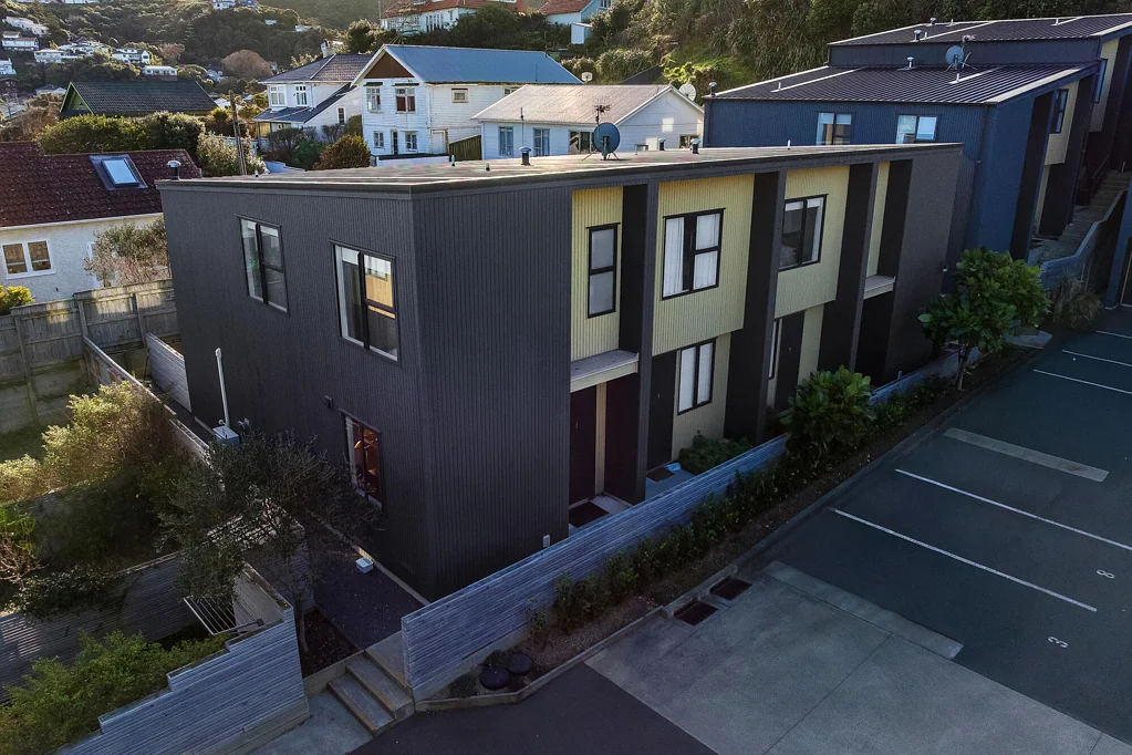 Island Bay 3 Bedroom EASY COASTAL LIVING WITH LIFESTYLE