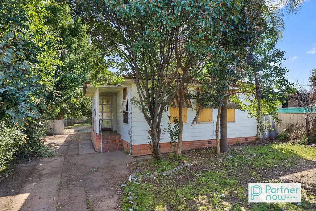 Tamworth 3房  Fully Fenced Four-Bedroom Home with Verandah + Shed