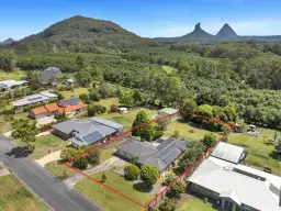 3 Jacaranda Close, Glass House Mountains