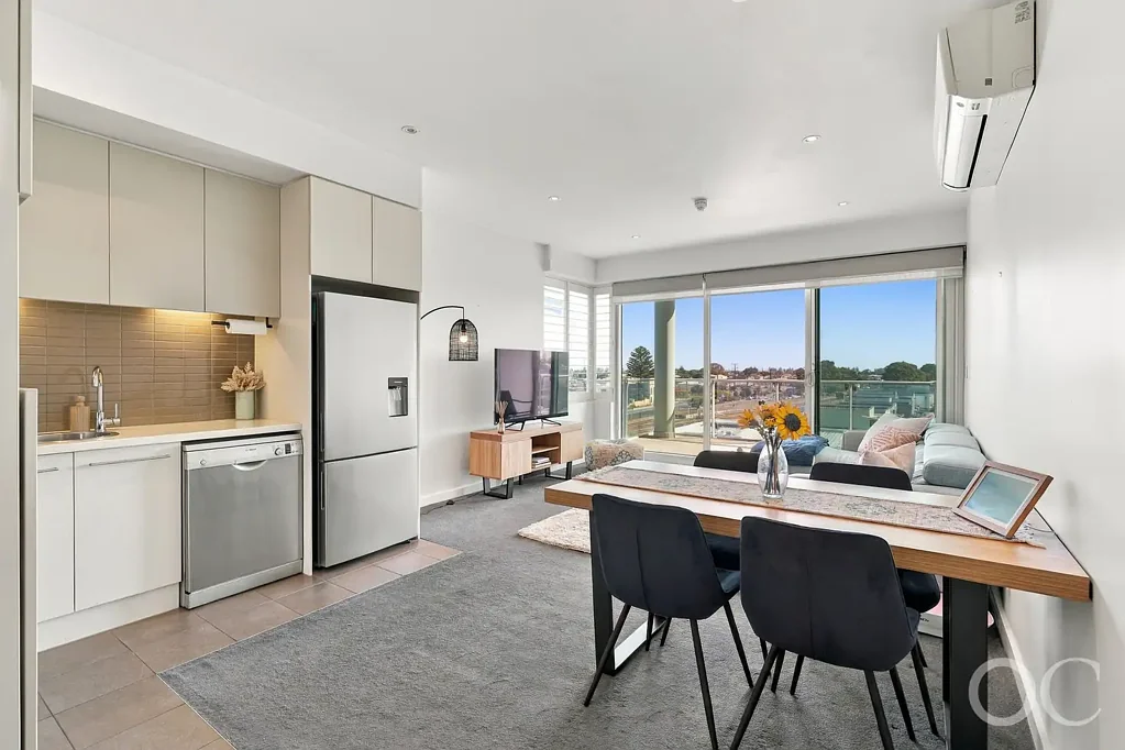New Port 1 Bedroom Open the Door to Easy Apartment Living in the Heart of New Port