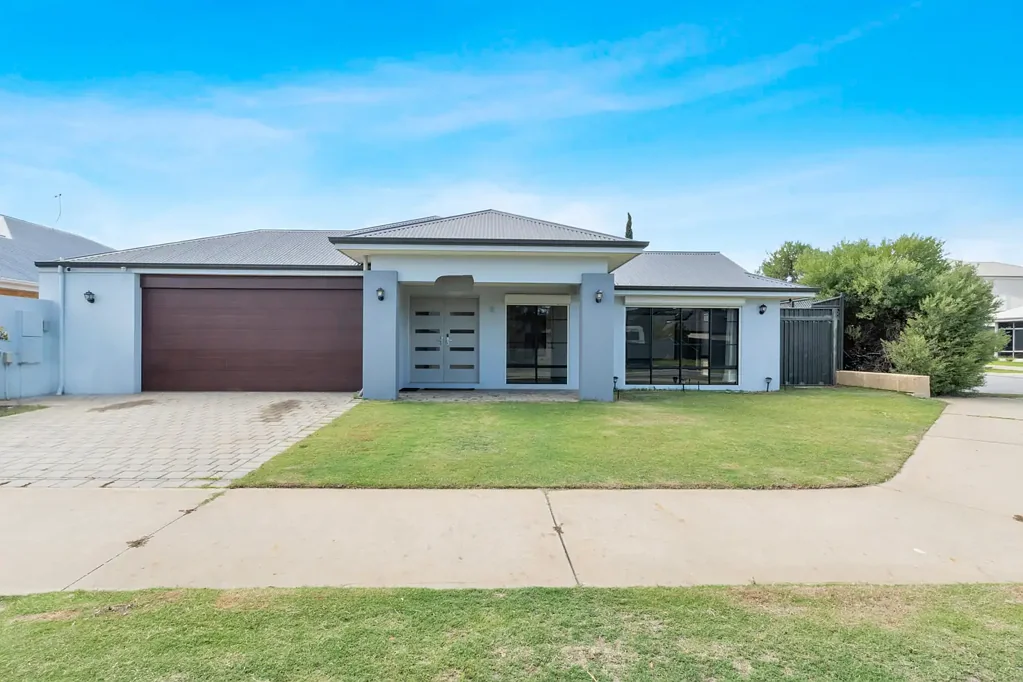 4 x 2 Family Home in Baldivis