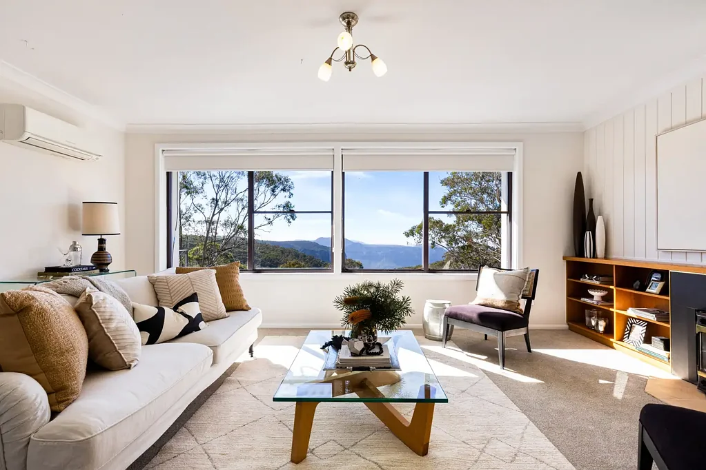 Blackheath 5Kwarto EMBRACE THIS RARE OPPORTUNITY WITH COMMANDING  GROSE VALLEY VISTAS