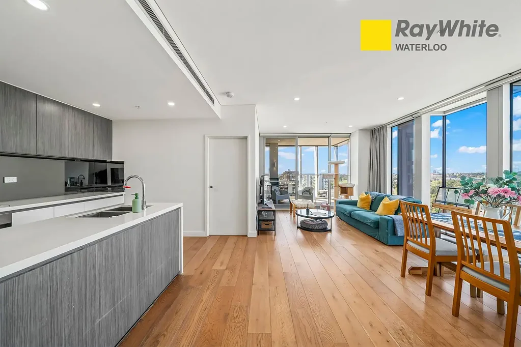 Waterloo 3 Slaapkamer Northeast-Facing Luxury 3-Bedroom with Panoramic Golf Course & City Views