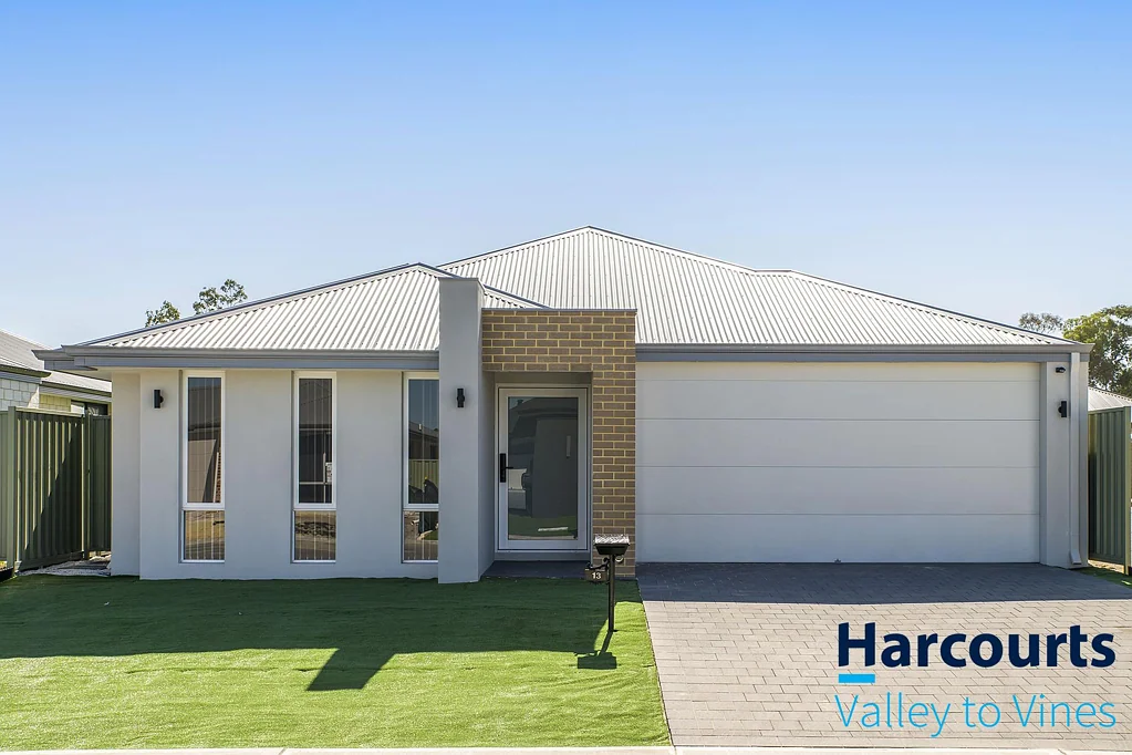 13 Lilylock Crescent, Henley Brook, WA 6055