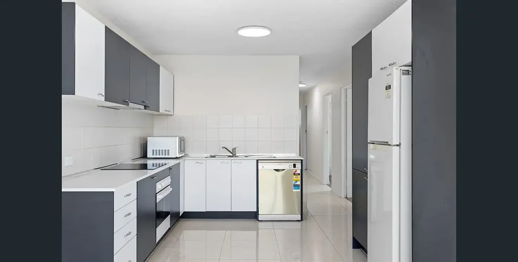 Modern 3-Bedroom Unit in Prime St Lucia Location – Rare Find!