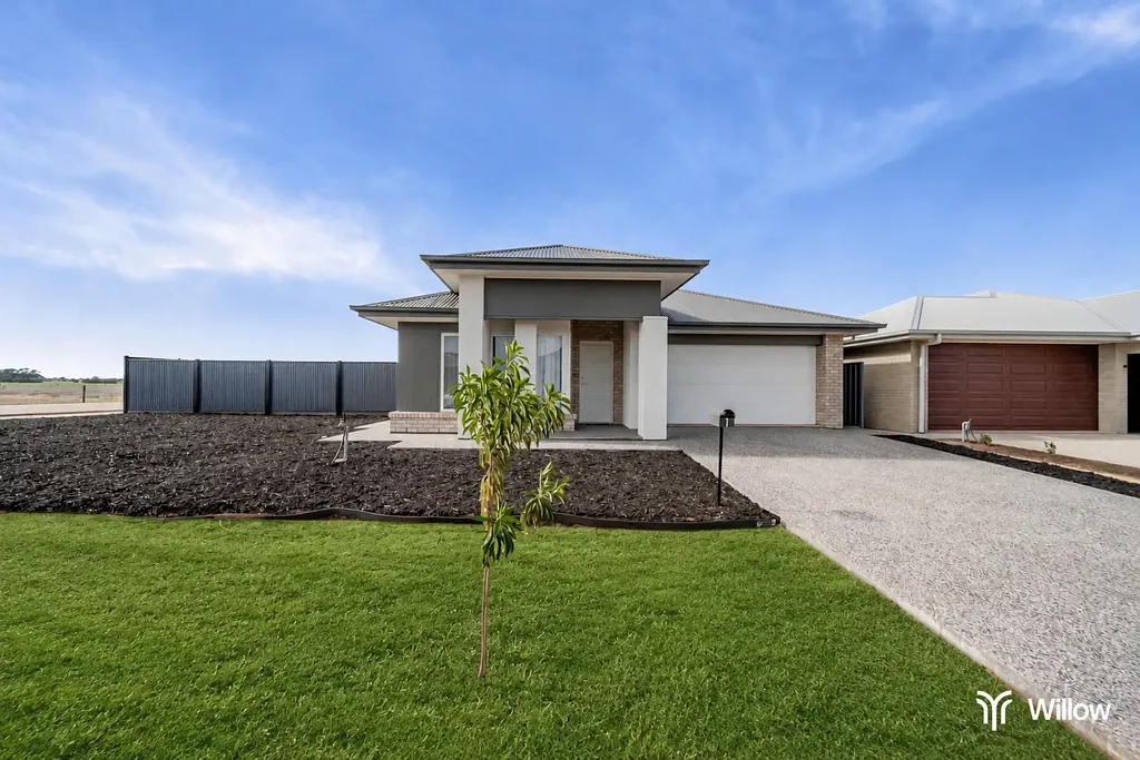 Brand New Gorgeous Family Home in the Heart of Angle Vale