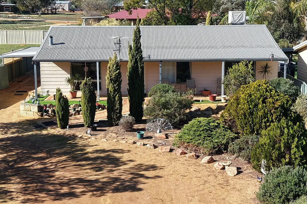 7 Ashton Street, Quairading, WA 6383
