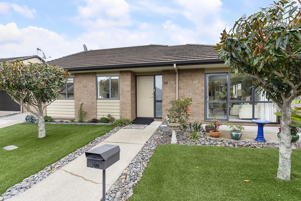 58 Royalle Mews, Botany Downs, Manukau City, Auckland