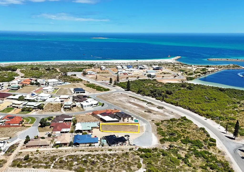 Jurien Bay 905sqm block with Mt Lesueur Views