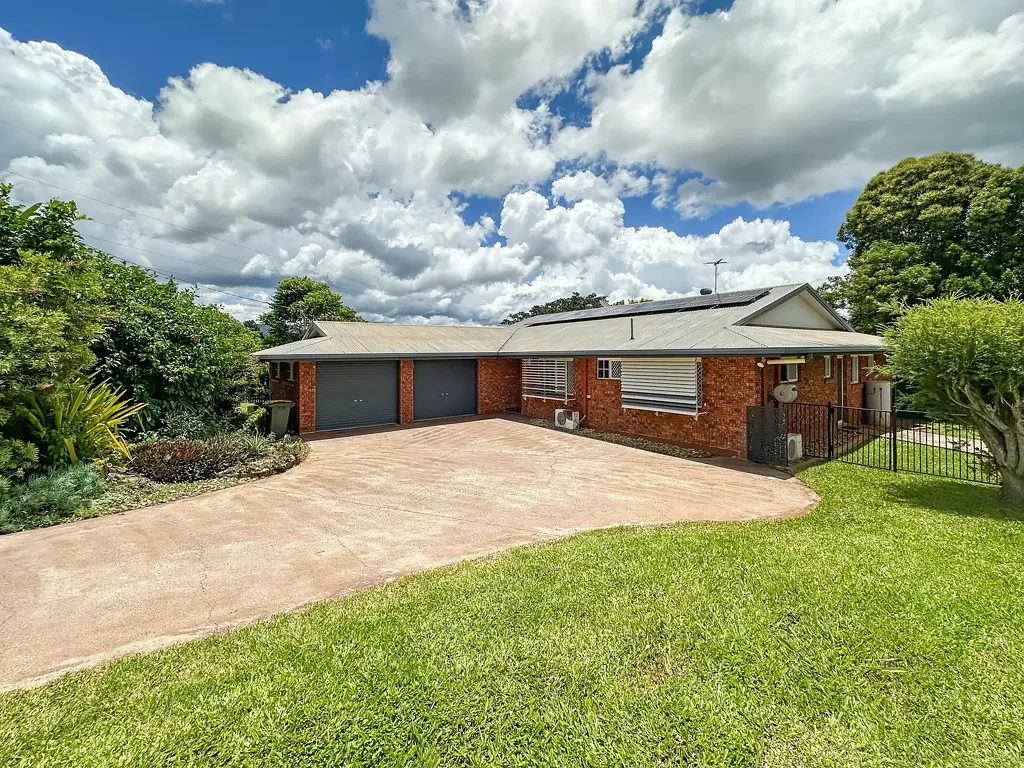 4 Hillview Circuit, Atherton, QLD 4883