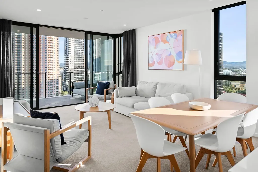 63/18 Chelsea Avenue, Broadbeach, QLD 4218