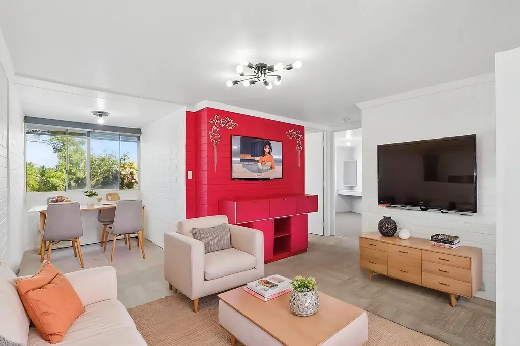 Wembley 2房  Top Floor Living Opposite Herdsman Lake