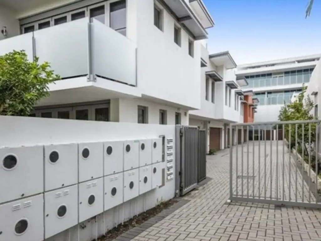 Perth 4房  Inner City Chic!