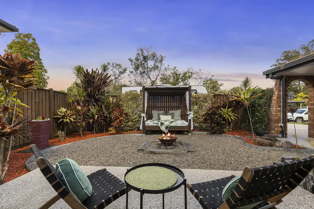 Ferny Grove 3બેડરૂમ Leafy Family Living in the Heart of Ferny Grove