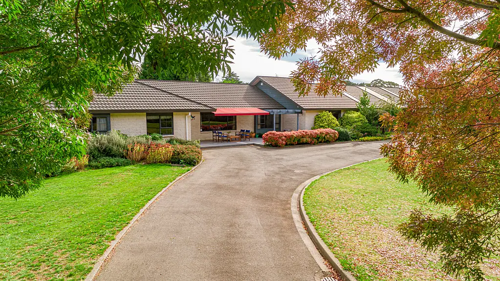 Opaki Exquisite Family Retreat