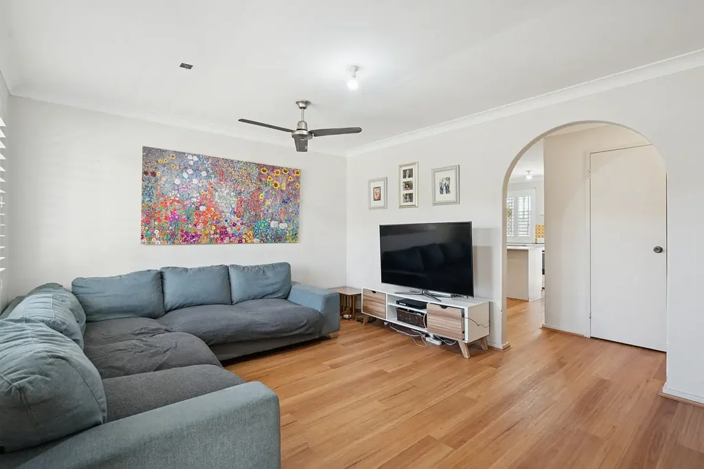 PARTLY FURNISHED 1 BEDROM!