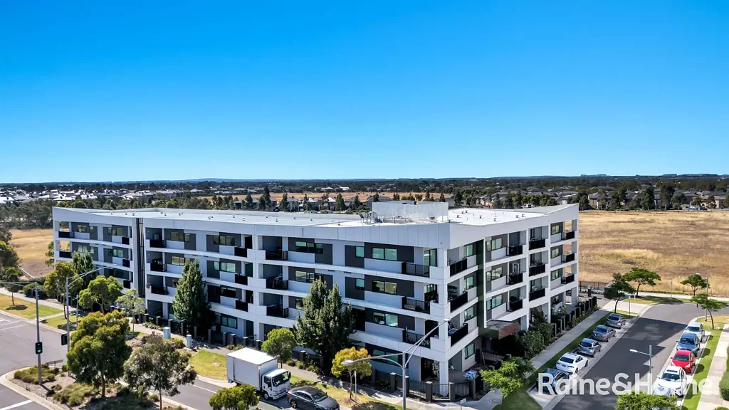309/1 Clark Street, Williams Landing, VIC 3027