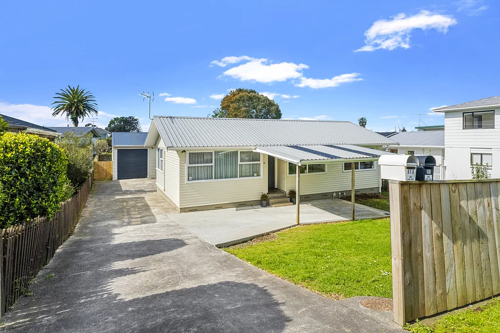 Mangere Bridge 5ਬੈੱਡਰੂਮ Live, rent or both – two homes, one title