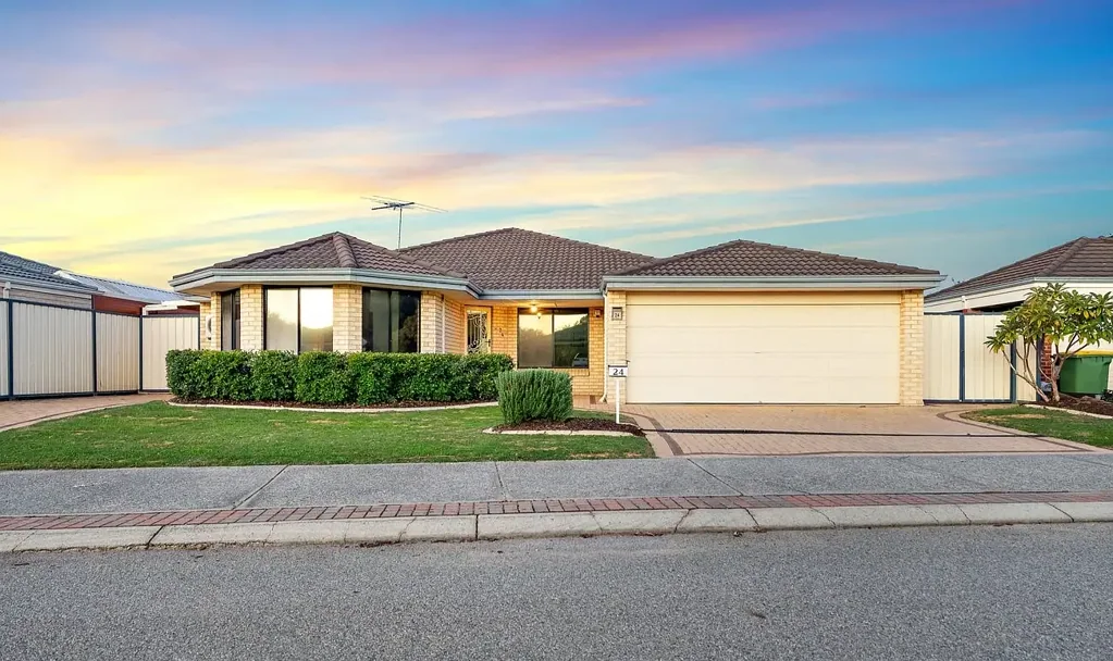 Spacious 4-Bedroom Family Home in a Convenient Location