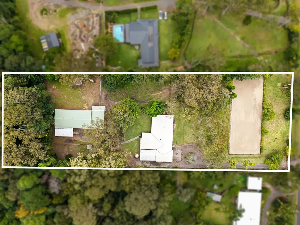Landsborough 4 Slaapkamer Equestrian Lifestyle with the Shed of Your Dreams!