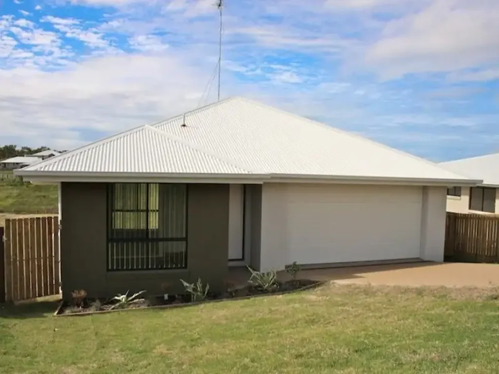 28 Falcon Crest, Zilzie, QLD 4710