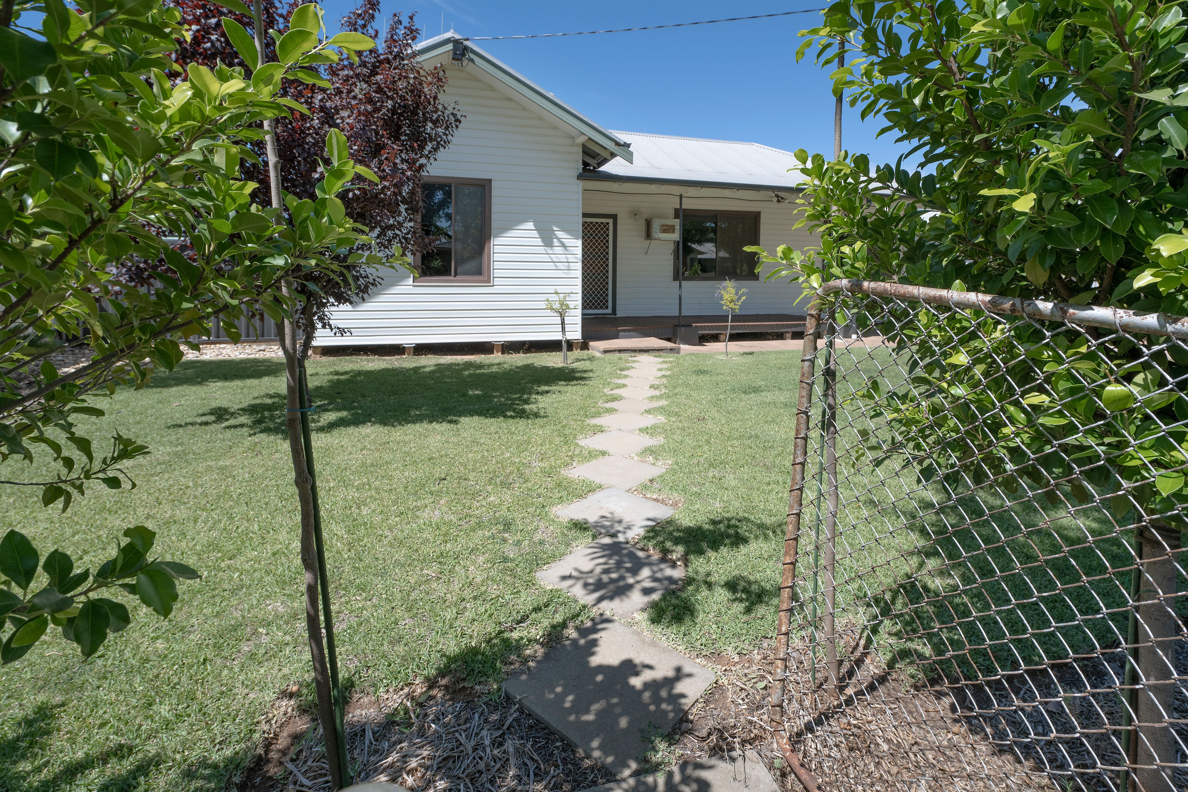 55 GRAY ST, SWAN HILL VIC 3585, 0 habitaciones, 0 baños, House