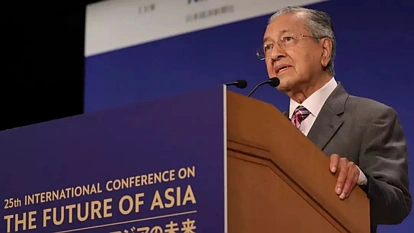 马哈蒂尔狠批美国制裁：马来西亚将坚持使用华为！