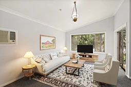 2/24 Prince Edward Drive, Dapto