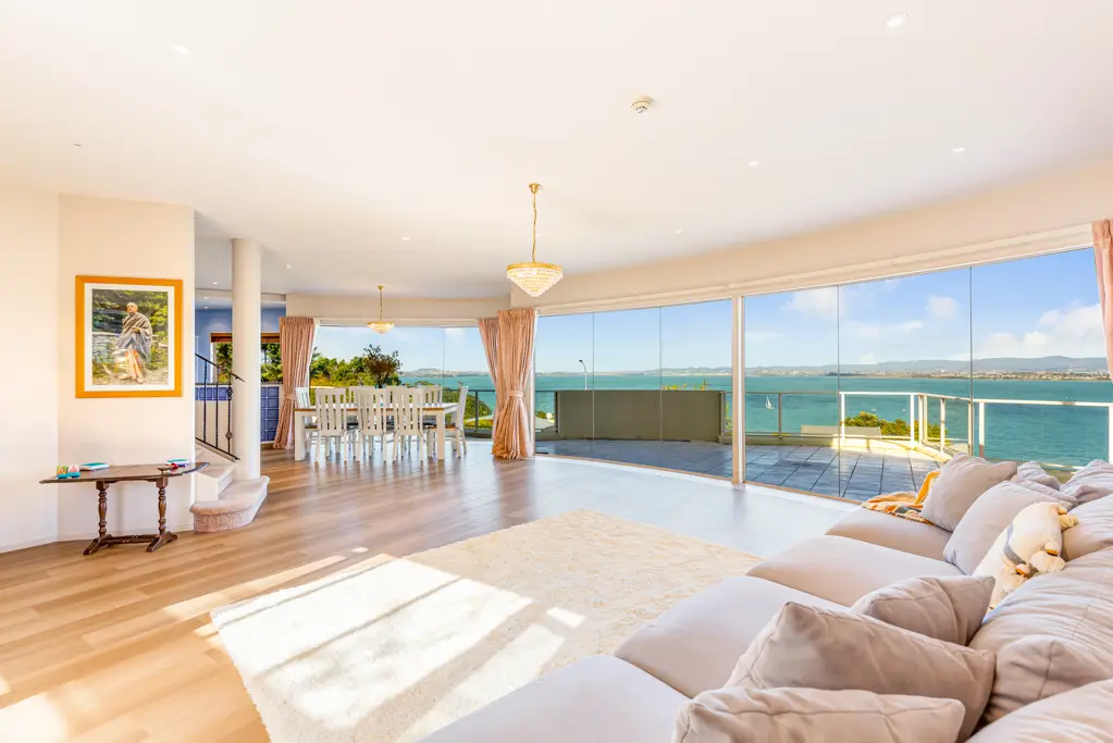 Beach Haven 5침실 VENDOR SAYS SELL! Built from concrete & insulclad