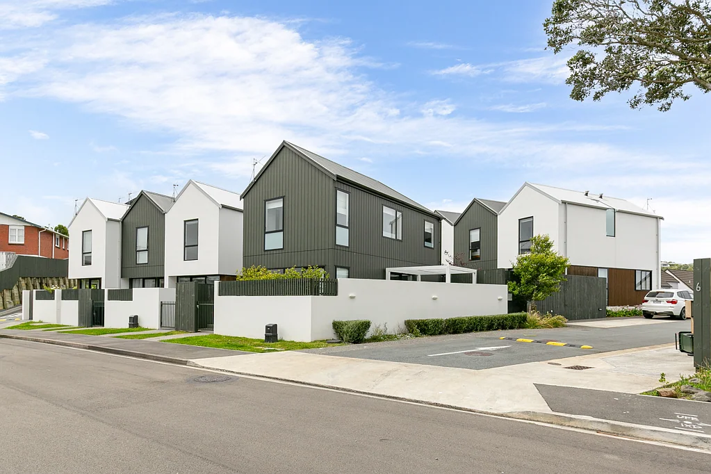 14/6 Oswald Crescent, Paparangi, Wellington