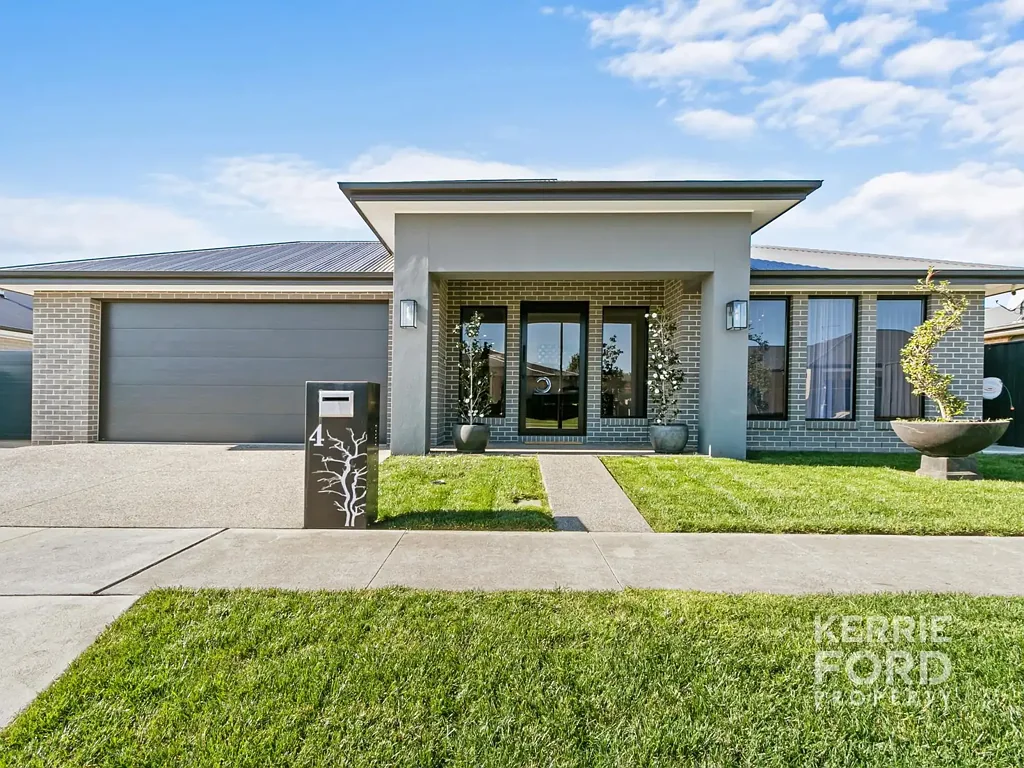 Traralgon 4ਬੈੱਡਰੂਮ PURE OPULENCE