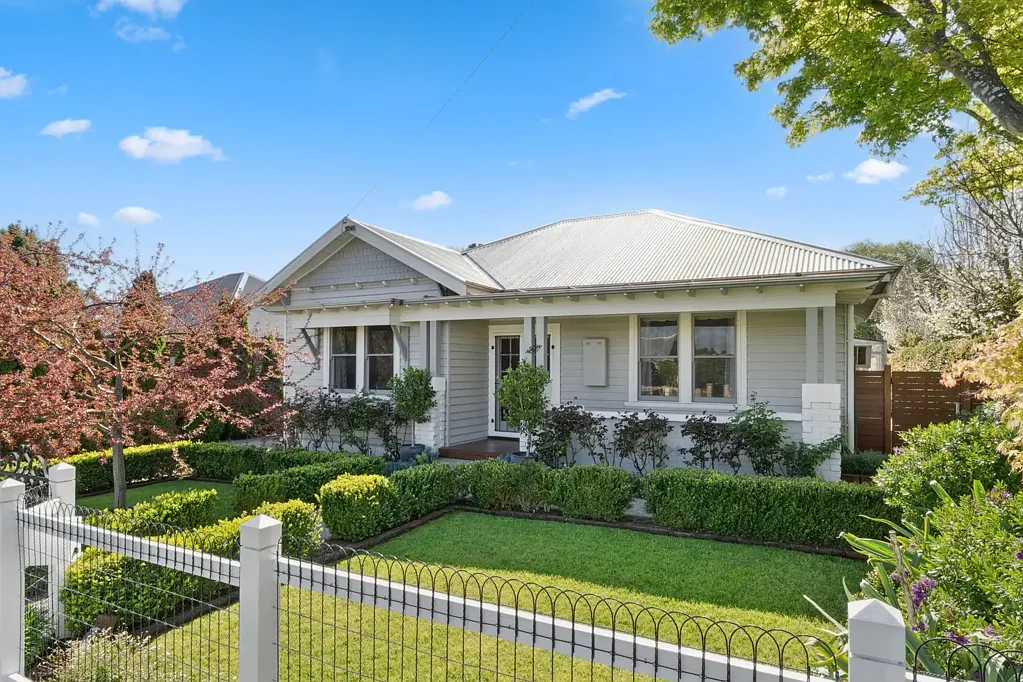 Colac 4غرفة نوم Sensational Family Home with Timeless Charm