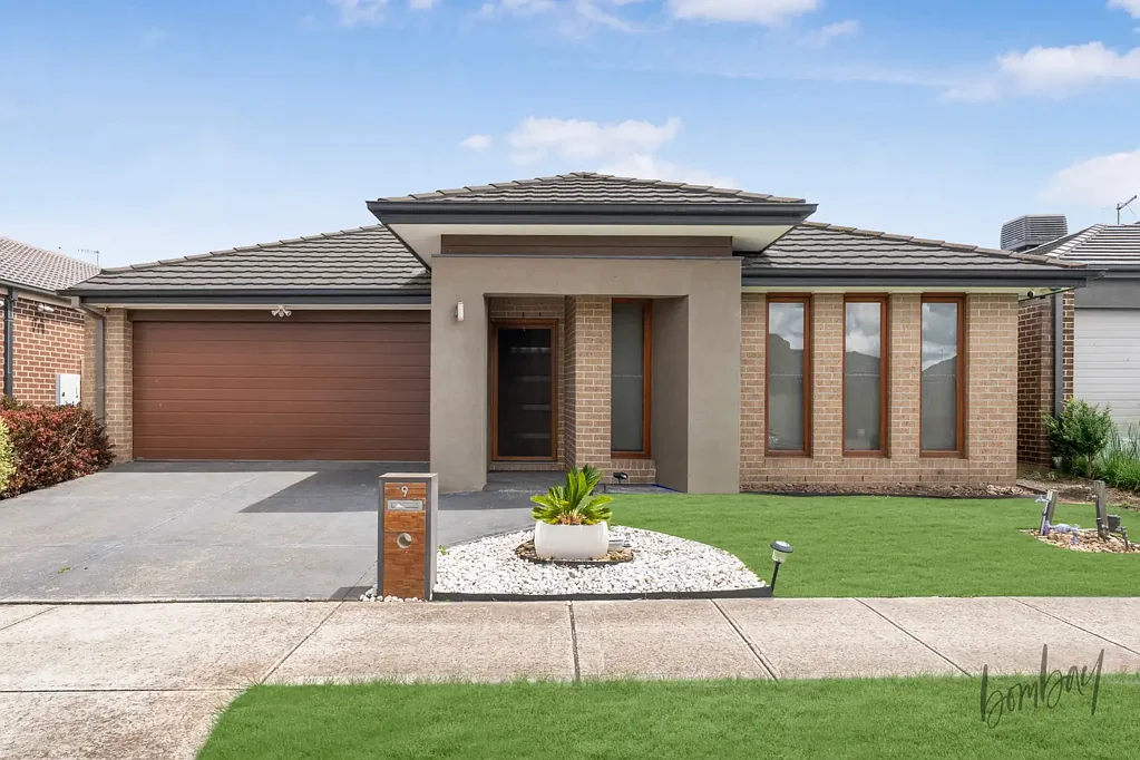 Stylish Family Home with Solar, Dual Living & Premium Comforts!