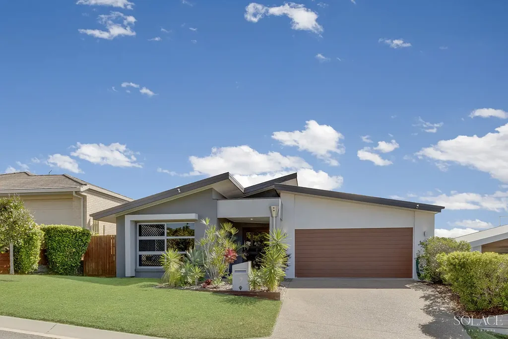 New Auckland 4房  Modern Family Home in Quiet Street with Top Teir Finishes!