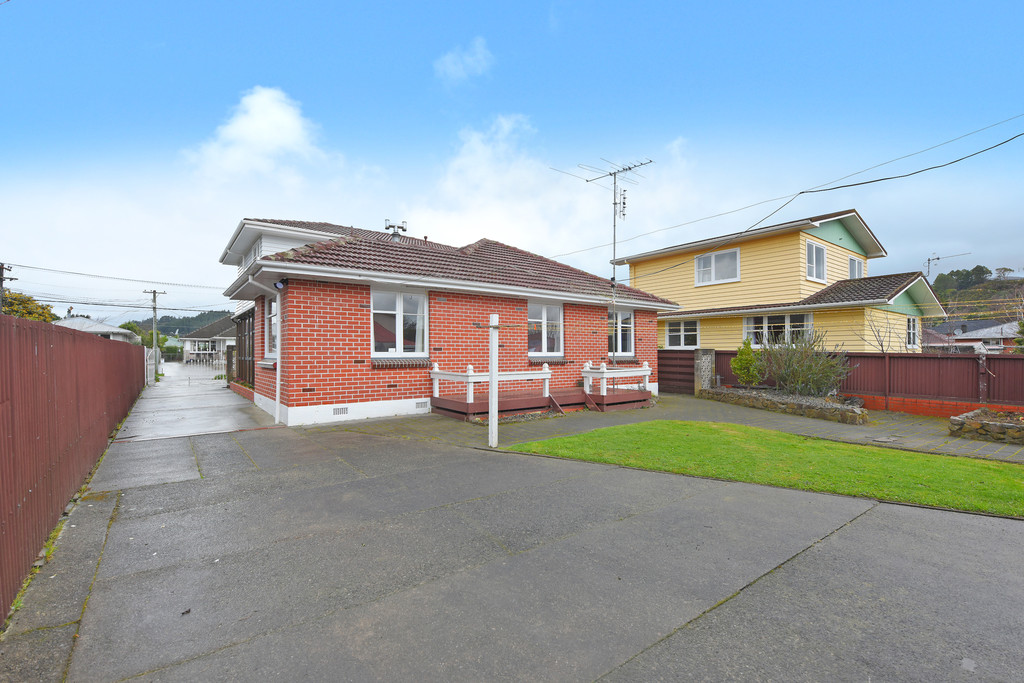 29 Kashmir Avenue, Clouston Park, Upper Hutt, 6 ਕਮਰੇ, 0 ਬਾਥਰੂਮ