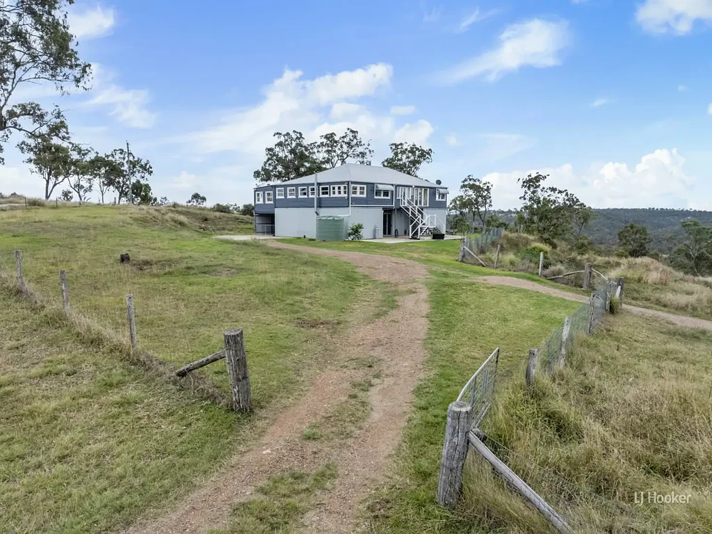 Taromeo 3chambre Expansive 34.04ha Lifestyle Property with Exceptional Water Security & Elevated