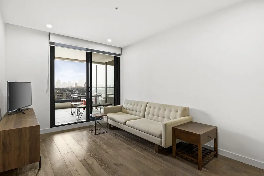 Furnished living with a view