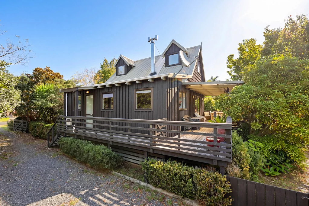 Clarks Beach 4房  Private Coastal Retreat - Central Clarks Beach