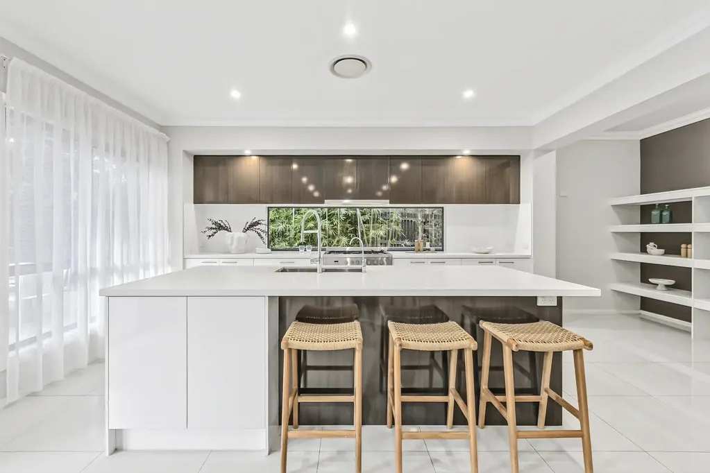 Forestville 4침실 IMMACULATE FAMILY HOME OFFERING SPACE, FLEXIBILITY & ALFRESCO LIVING