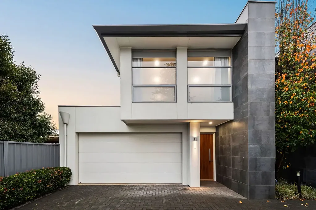Glenelg North 3Zimmer Contemporary, Low-Maintenance Living with Space to Settle In