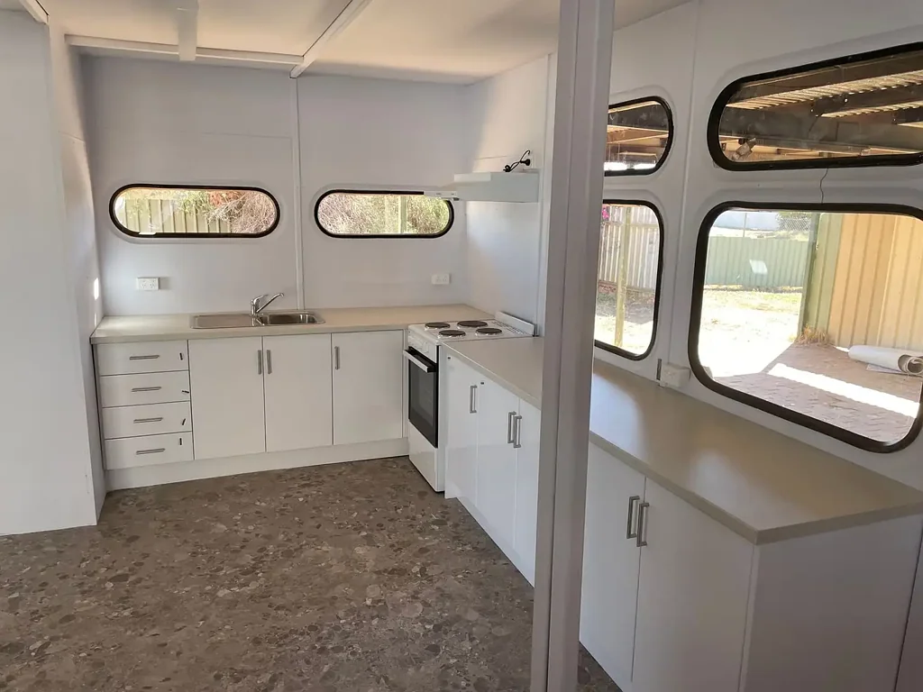 We are pleased to present this 3 bedroom, one bathroom house situated in Mount Magnet.