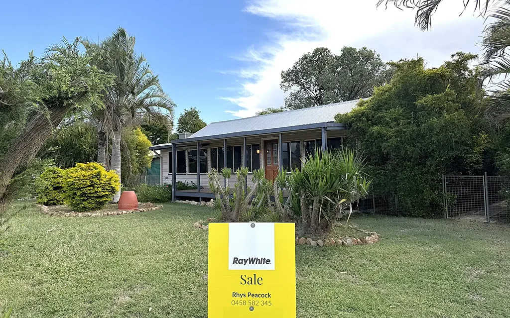 21 Galah Street, Longreach, QLD 4730