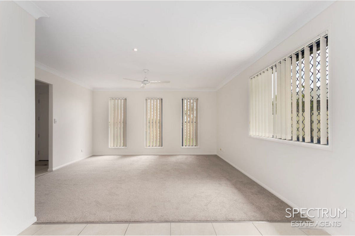 15 HILLDEAN DR, RACEVIEW QLD 4305, 0 chambres, 0 salles de bain, House