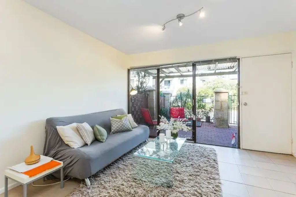 Your Cosy Home Awaits You! Opening this Sat and Sun.