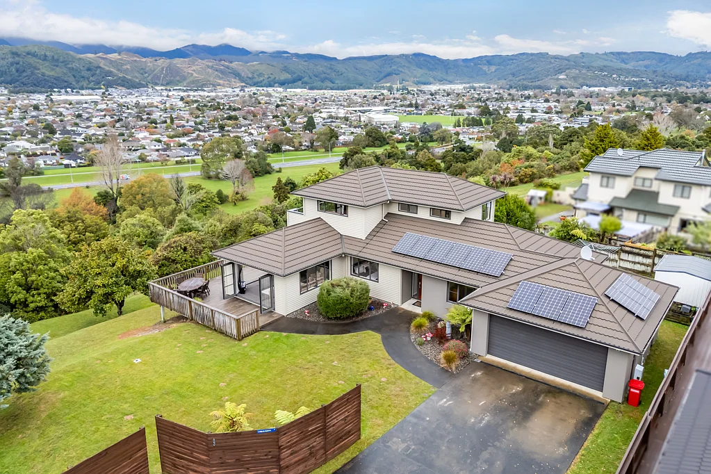 9 Colin Guppy Crescent, Riverstone Terraces, Upper Hutt, Wellington