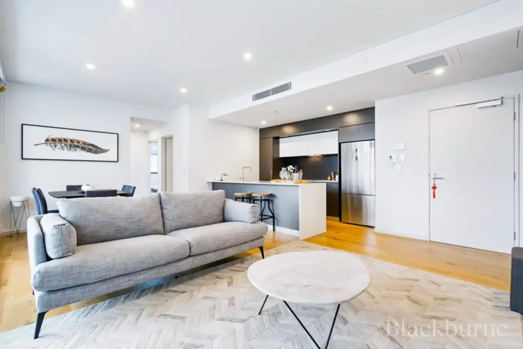ORACLE APARTMENTS | FULLY FURNISHED TWO BEDROOM APARTMENT
