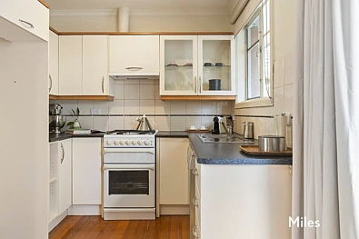 2/16 Elphin Street, Ivanhoe, VIC 3079, 1 rūma, 1 rūma horoi, Unit