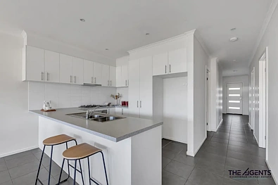 8 Bianca Boulevard, Tarneit, VIC 3029, 3 Bedrooms, 2 Bathrooms, House