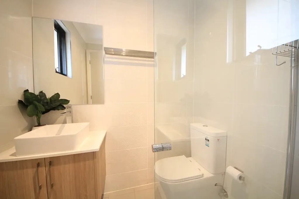 1 Bedder Studio Flat    *****ALL BILLS INCLUDED ******
