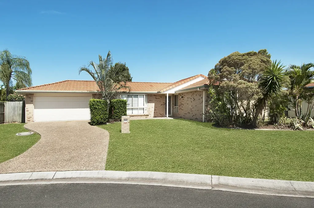 Comfortable Living in a Convenient Meadowbrook Location